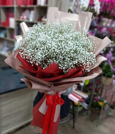 Букет цветов из: Гипсофила в Михайловской Слободе