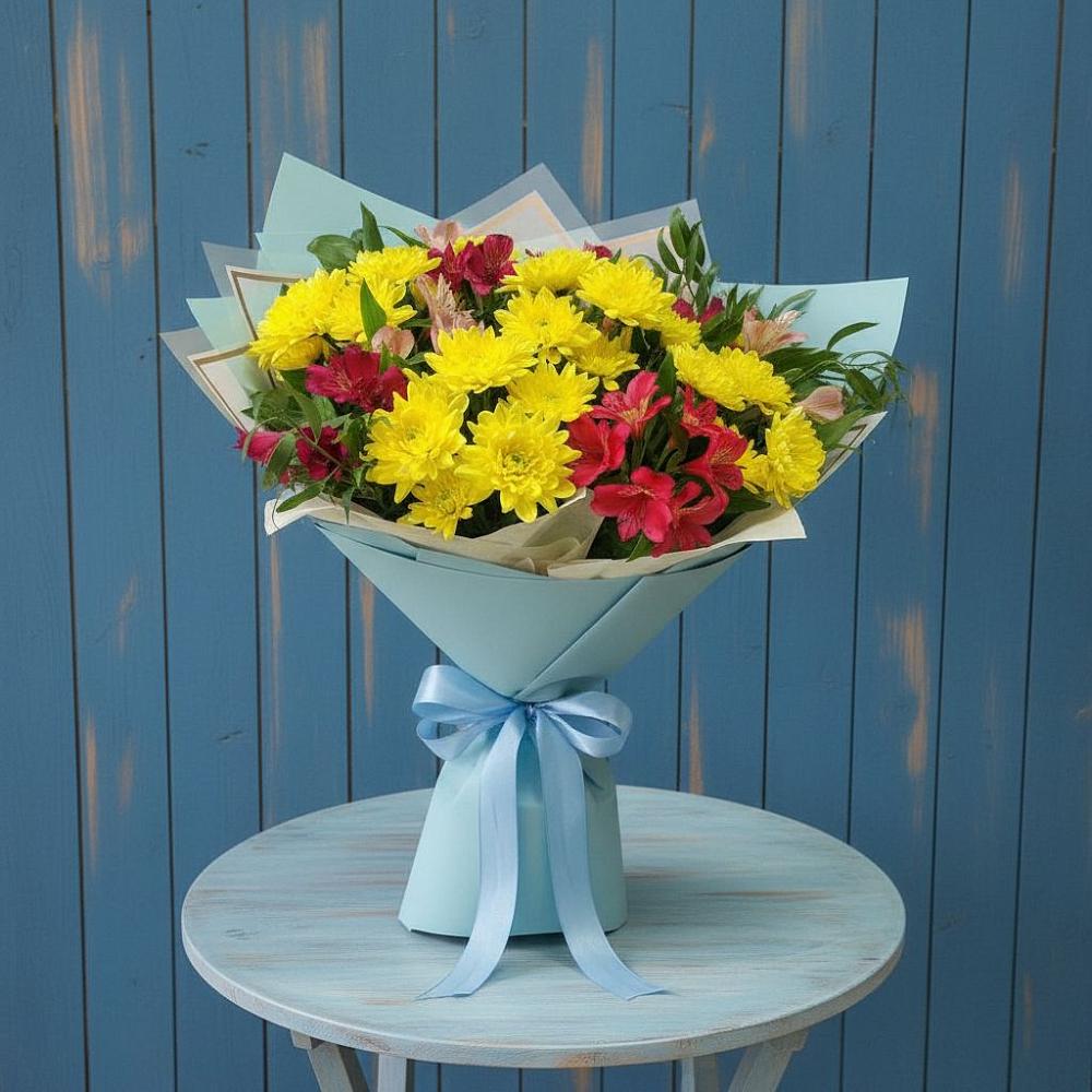 Букет цветов из: Альстромерии и Хризантемы в Михайловской Слободе
