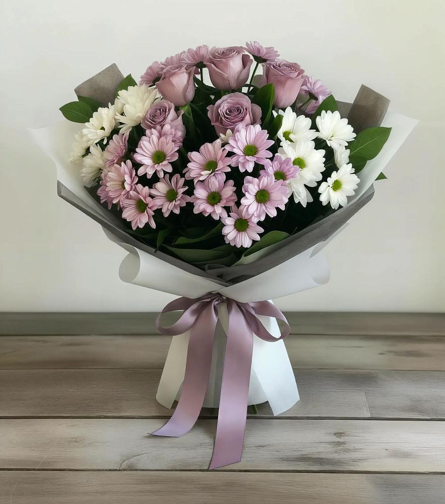 Букет цветов из: Хризантемы и Розы в Михайловской Слободе