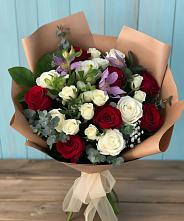 Букет цветов из:  Розы и Альстромерии #REPLACE_PRED# Михайловской Слободе