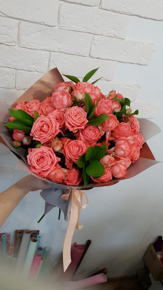 Букет цветов из: Розы в Михайловской Слободе