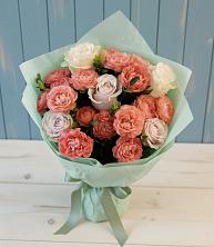 Букет цветов из:  Розы в Михайловской Слободе