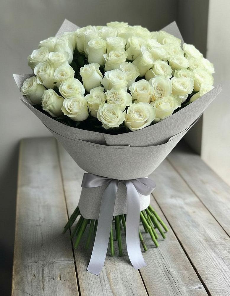 Букет 35 Белых роз в Михайловской Слободе