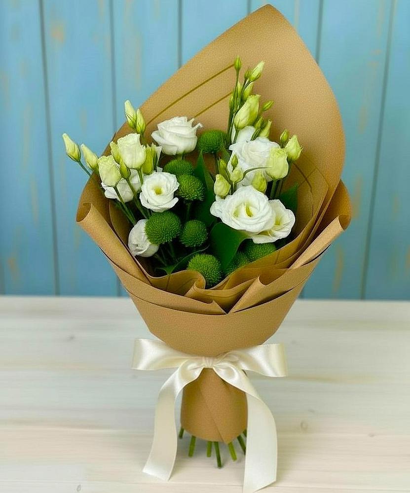 Букет цветов из: Хризантемы и Лизиантусы в Михайловской Слободе