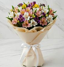 Букет цветов из:  Альстромерии в Михайловской Слободе