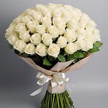 Букет 101 беля роза Белоснежка в Михайловской Слободе