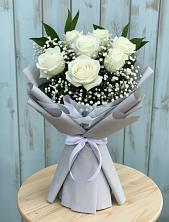 Букет цветов из:  Розы в Михайловской Слободе