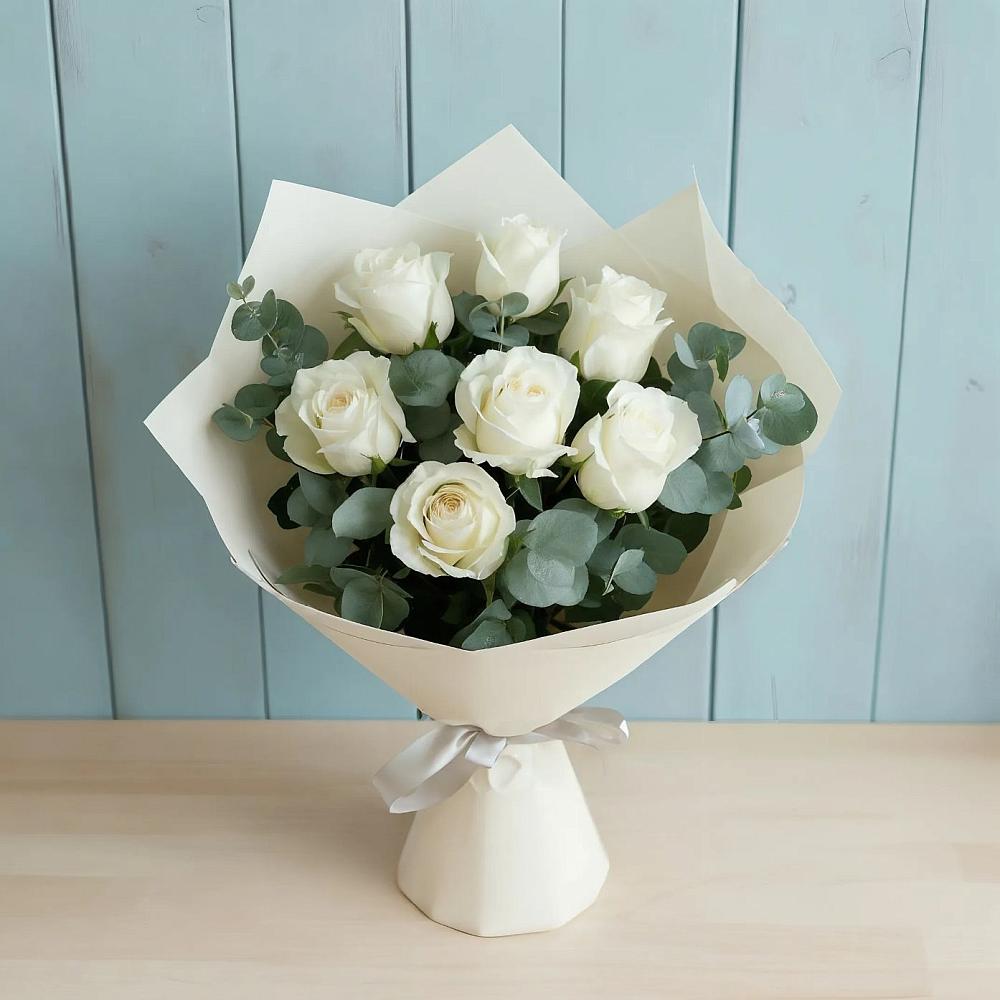 Букет Белые розы в Эвкалипте в Михайловской Слободе
