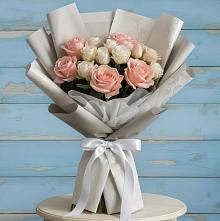 Букет цветов из:  Розы в Михайловской Слободе