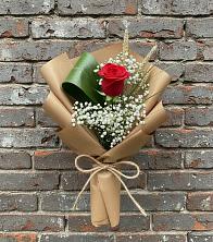 Букет цветов из:  Розы в Михайловской Слободе