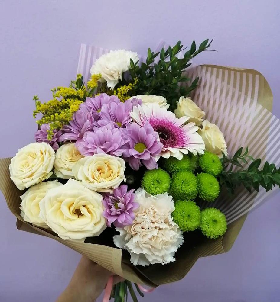 Букет цветов из: Хризантемы, Розы, Гвоздики и Герберы в Михайловской Слободе