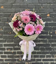 Букет цветов из:  Герберы и Хризантемы #REPLACE_PRED# Михайловской Слободе