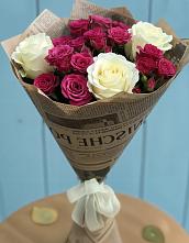 Букет цветов из:  Розы в Михайловской Слободе