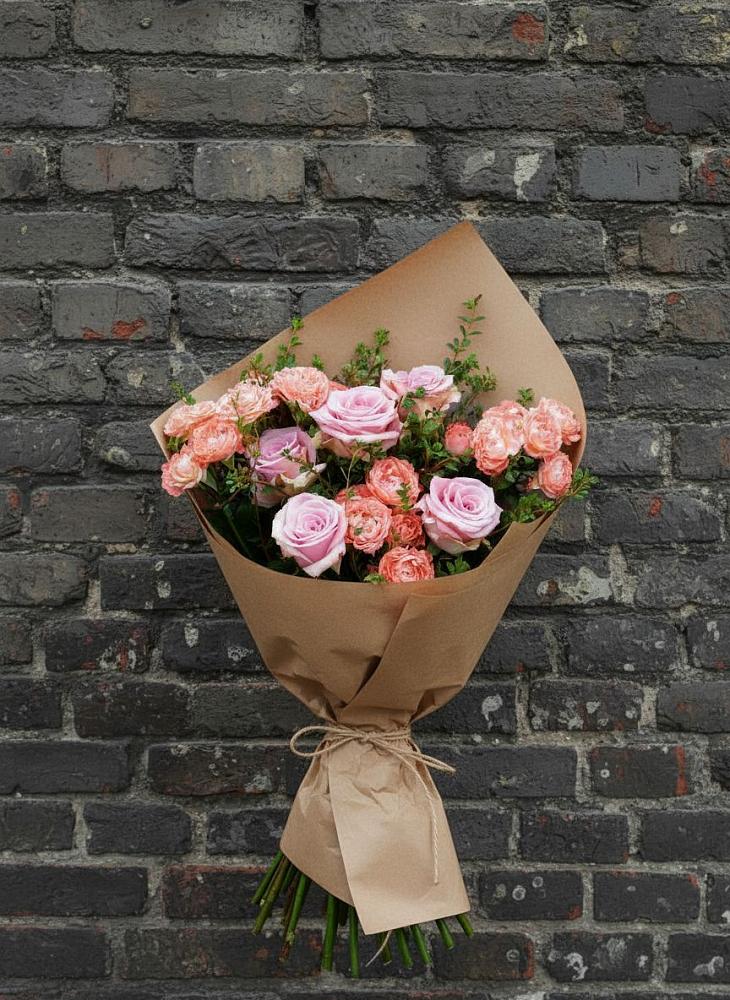 Букет цветов из: Розы в Михайловской Слободе