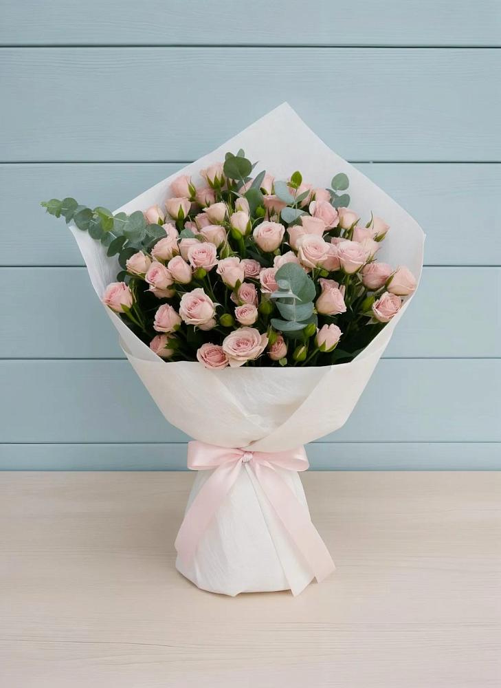 Букет цветов из: Розы в Михайловской Слободе